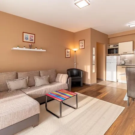 Millport Apartman * Siofok